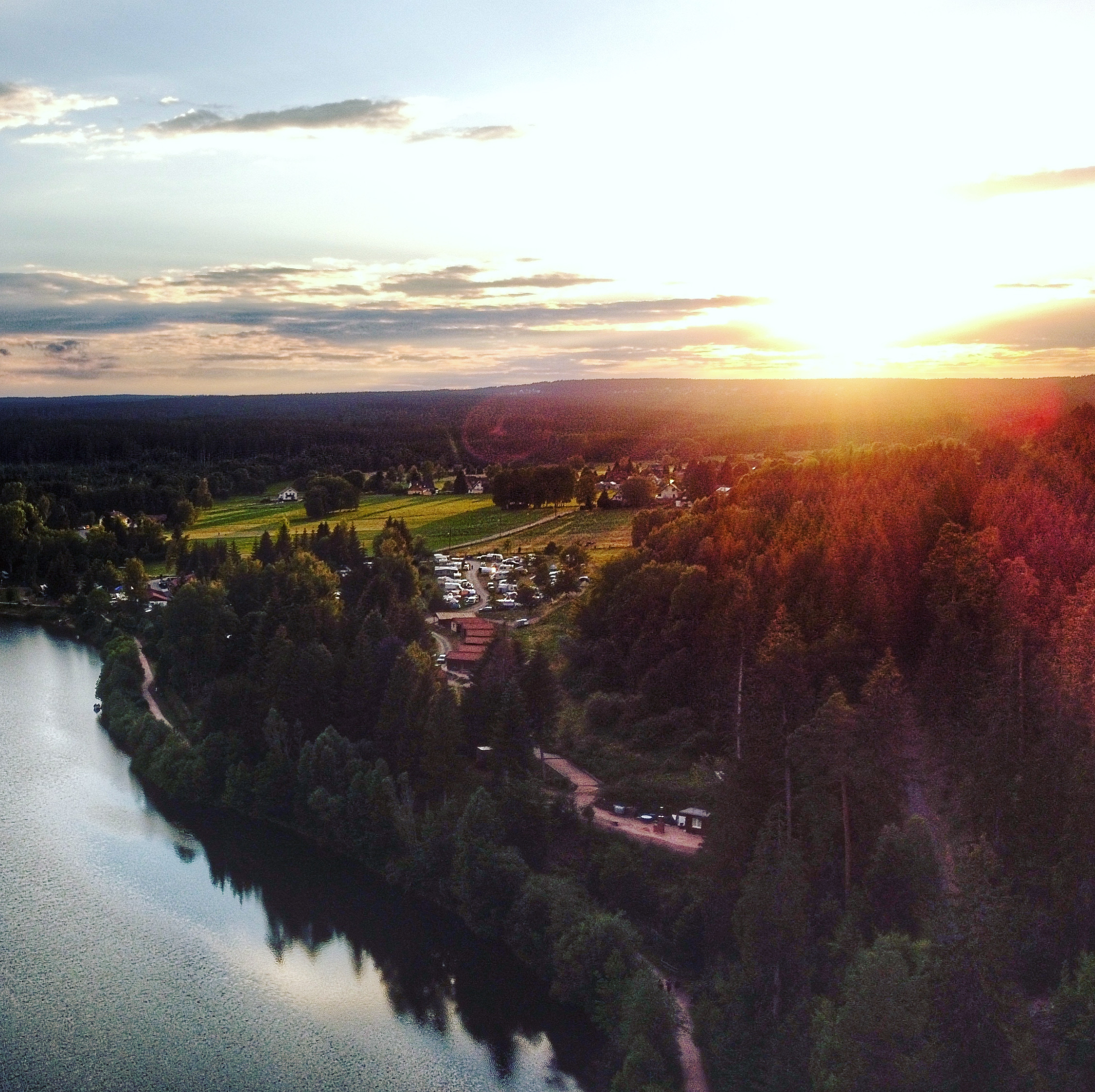 Luftbild Kirnbergsee mit Sonnenuntergang
